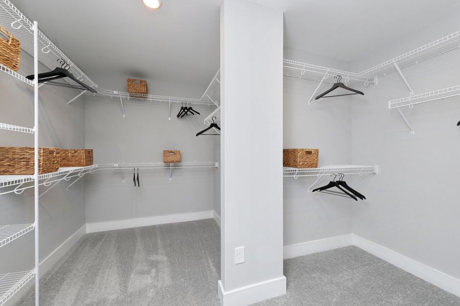 Spacious, unfurnished interior of a new home in , Summerville (Image 21).