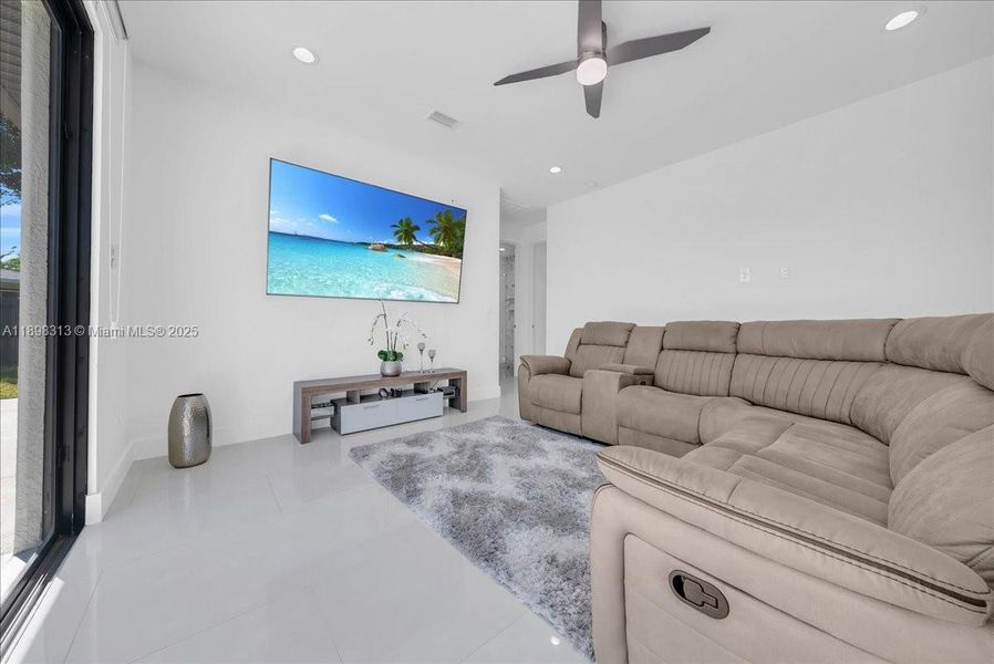 Furnished interior view inside a new home in , Lehigh Acres (Image 22). Furnished interior view inside a new home in , Lehigh Acres (Image 22).