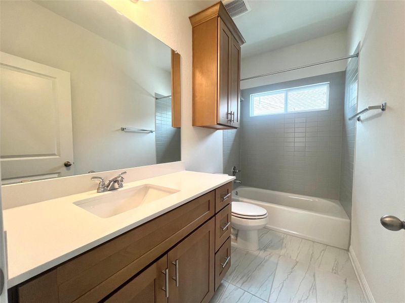 Photos of similar home. Actual home under construction.