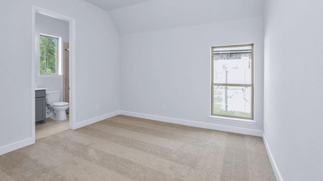 Spacious, unfurnished interior of a new home in Two Step Farm, Montgomery (Image 15).