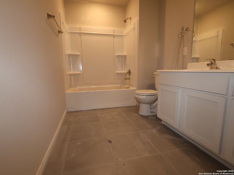 Image 27 of a home in Hunters Ranch.