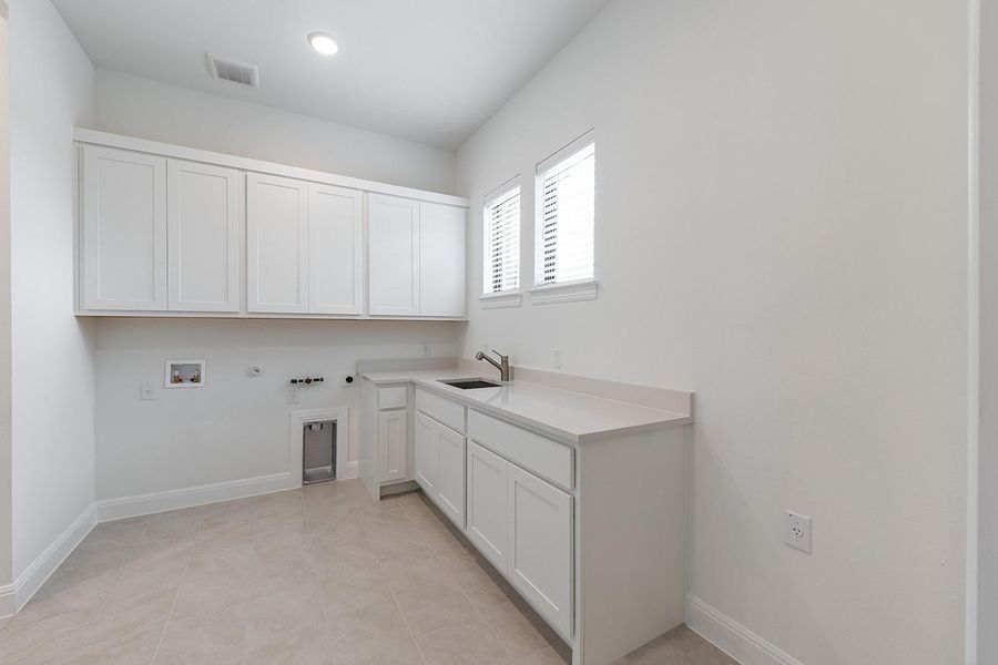 Furnished interior view inside a new home in The Hollows Sanctuary - 85', Jonestown (Image 13).