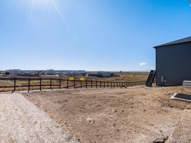 Image 33 of a home in . Image 33 of a home in .