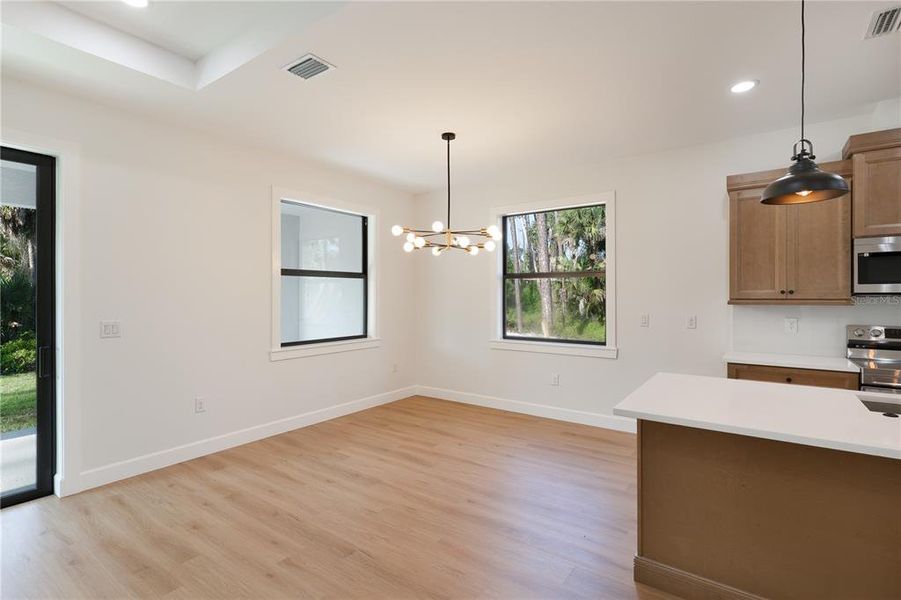 Spacious, unfurnished interior of a new home in , Port Charlotte (Image 12).