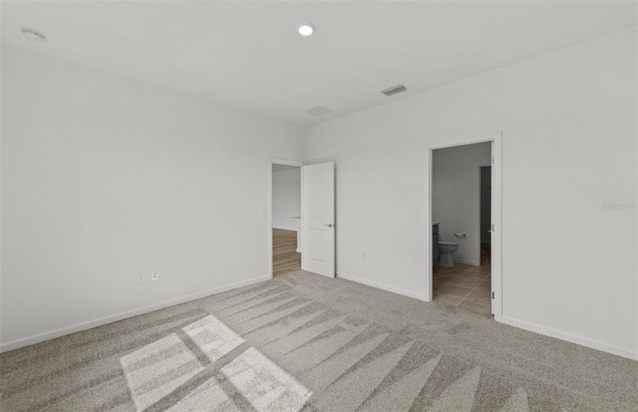 Spacious, unfurnished interior of a new home in Reagan Landing, Bradenton (Image 15). Spacious, unfurnished interior of a new home in Reagan Landing, Bradenton (Image 15).
