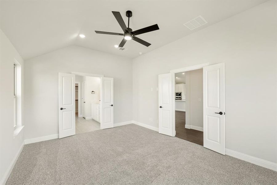 Spacious, unfurnished interior of a new home in Painted Tree Woodland District 50, McKinney (Image 23). Spacious, unfurnished interior of a new home in Painted Tree Woodland District 50, McKinney (Image 23).