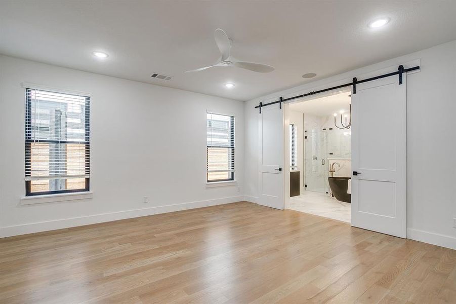 Spacious, unfurnished interior of a new home in , Fort Worth (Image 19). Spacious, unfurnished interior of a new home in , Fort Worth (Image 19).