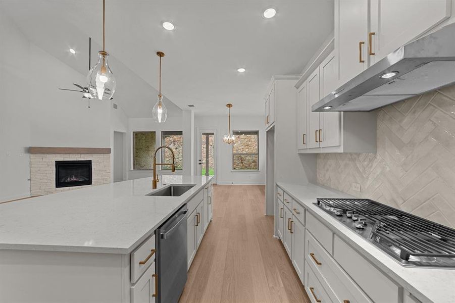 Furnished interior view inside a new home in Highwoods, Fort Worth (Image 7). Furnished interior view inside a new home in Highwoods, Fort Worth (Image 7).