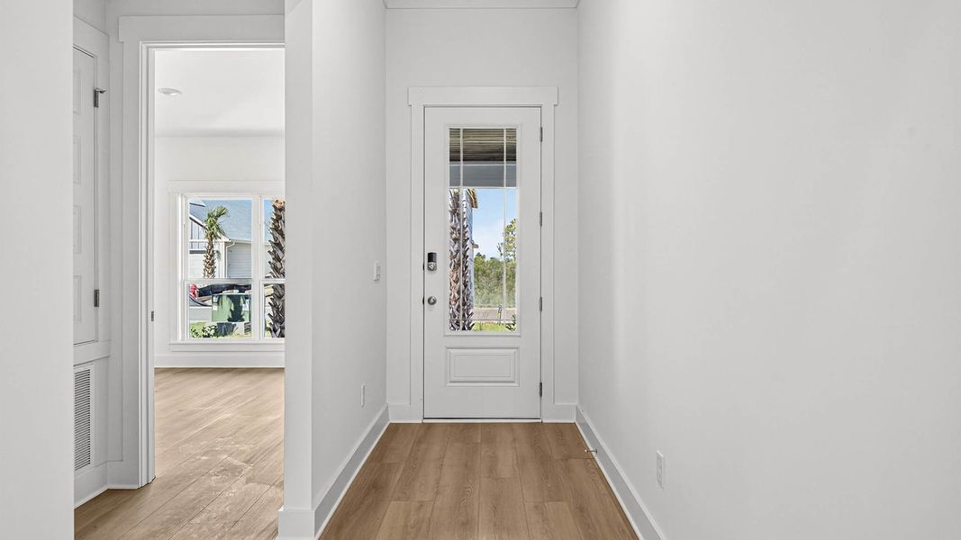 Spacious, unfurnished interior of a new home in WindMark Beach, Port Saint Joe (Image 15).