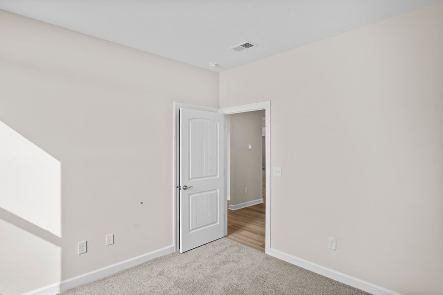 Spacious, unfurnished interior of a new home in Bridgewater - Shorehaven Village, Little River (Image 11).