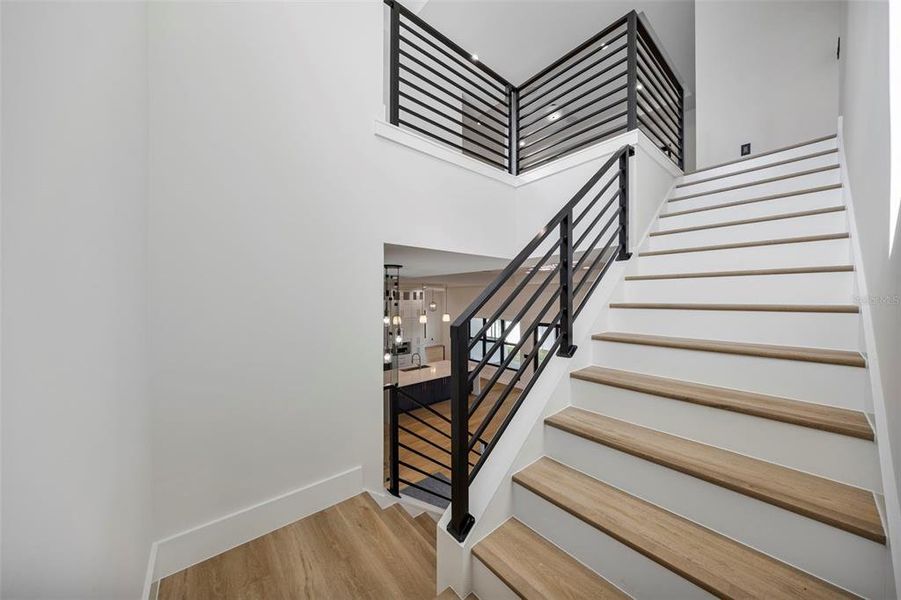 Spacious, unfurnished interior of a new home in , Tampa (Image 43).