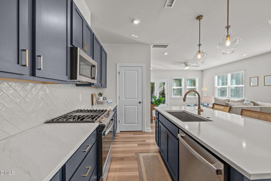 29-web-or-mls-IMG_6968 29-web-or-mls-IMG_6968