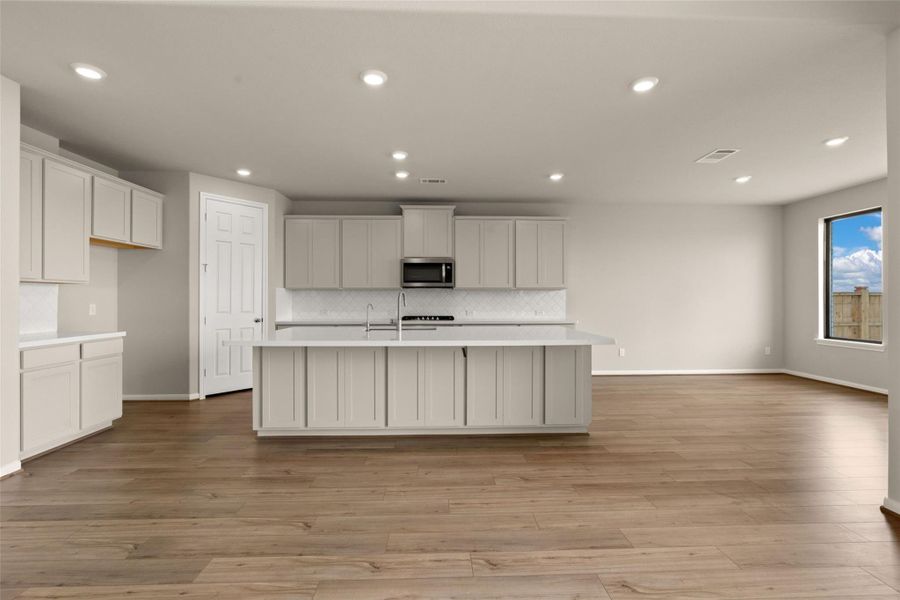 Note: Sample product photo. Actual exterior and interior selections may vary by homesite. Photo may be virtually staged