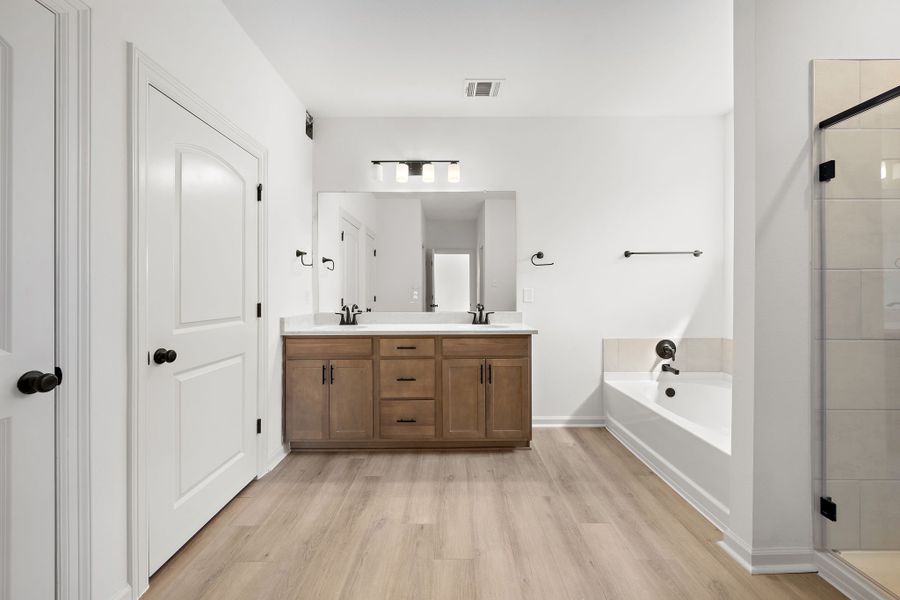 Furnished interior view inside a new home in Emberly 55, Beasley (Image 8). Furnished interior view inside a new home in Emberly 55, Beasley (Image 8).