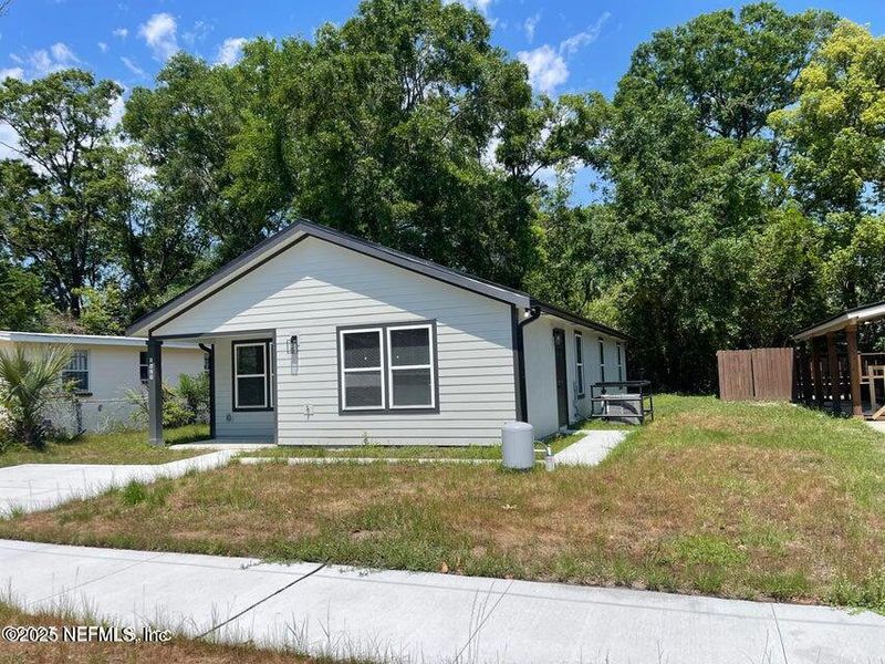 Image 13 of a home in .