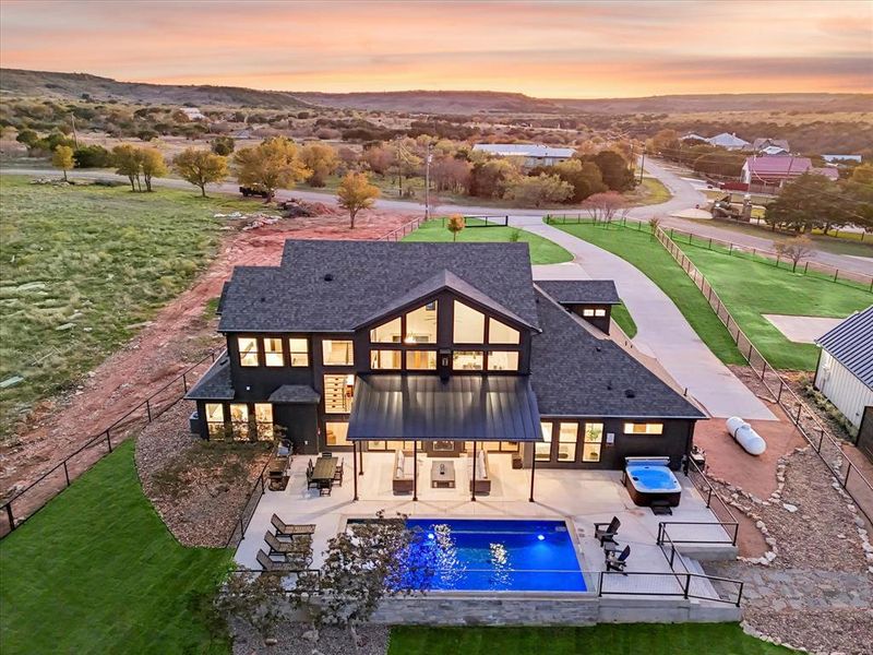 Exterior details and patio area of a home in , Strawn (Image 19).