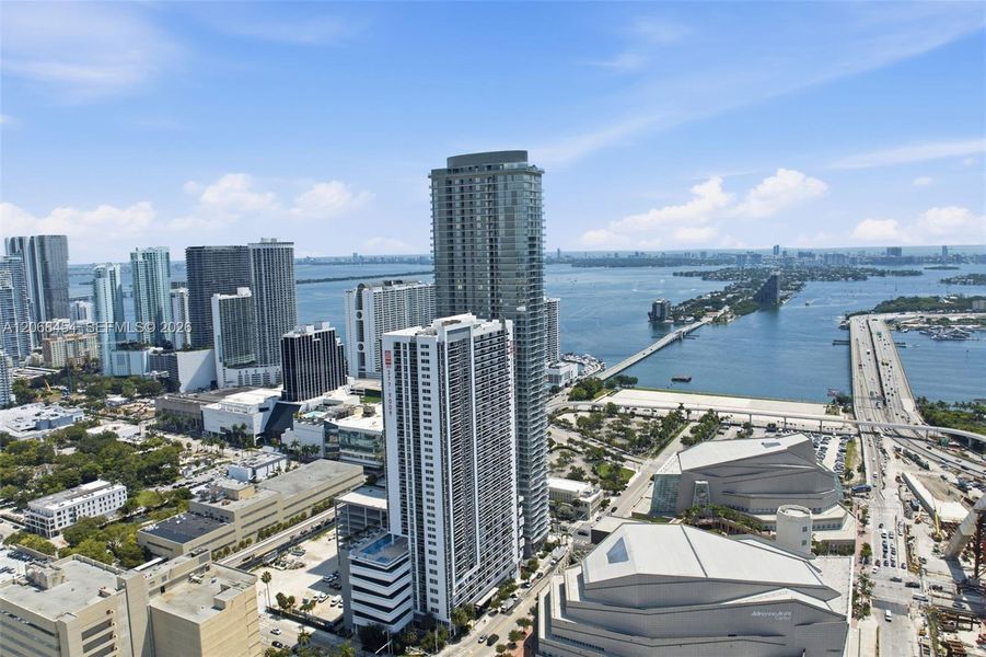 Condo located in Miami, FL showcasing its design and architecture (Image 37). Condo located in Miami, FL showcasing its design and architecture (Image 37).