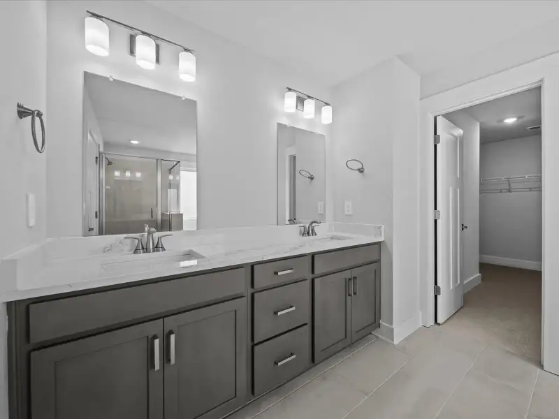Furnished interior view inside a new home in Riverwood Farm, Piedmont (Image 6).