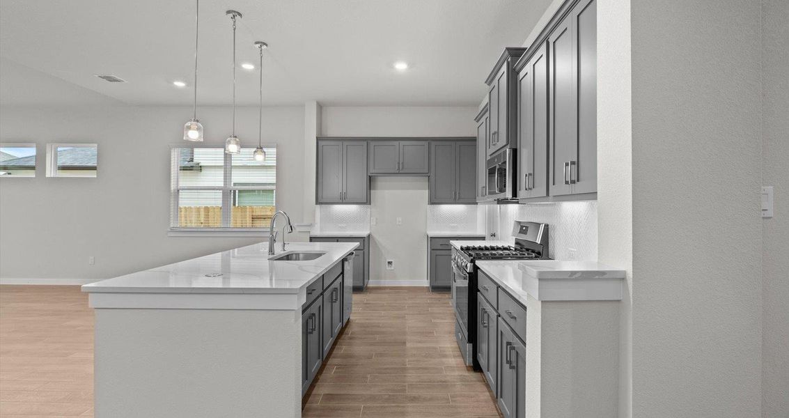 REPRESENTATIVE OF FLOOR PLAN ONLY REPRESENTATIVE OF FLOOR PLAN ONLY