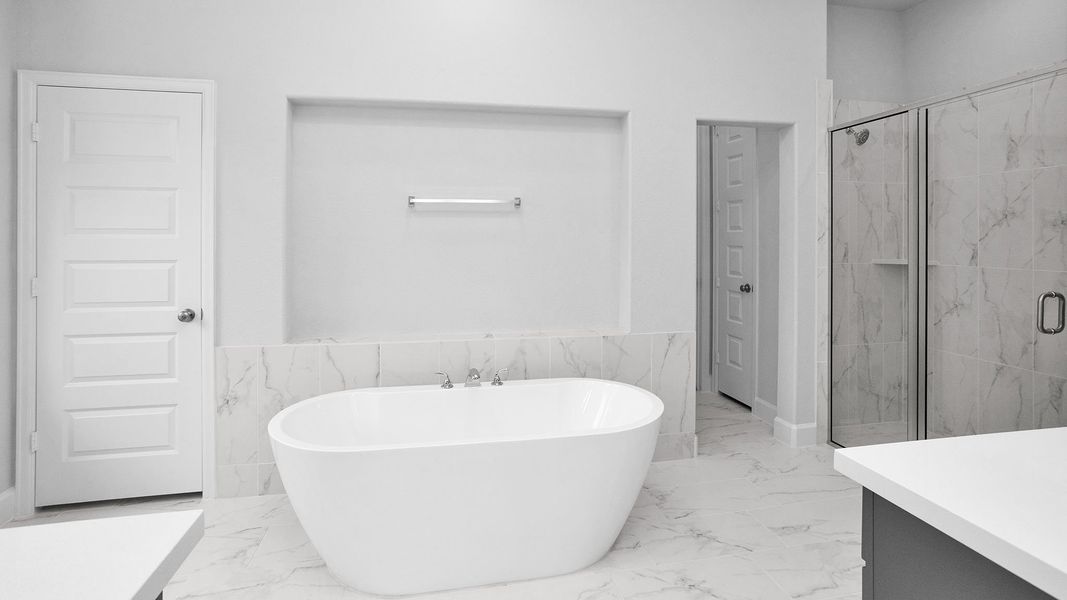 Furnished interior view inside a new home in Kresston 50', Montgomery (Image 9).