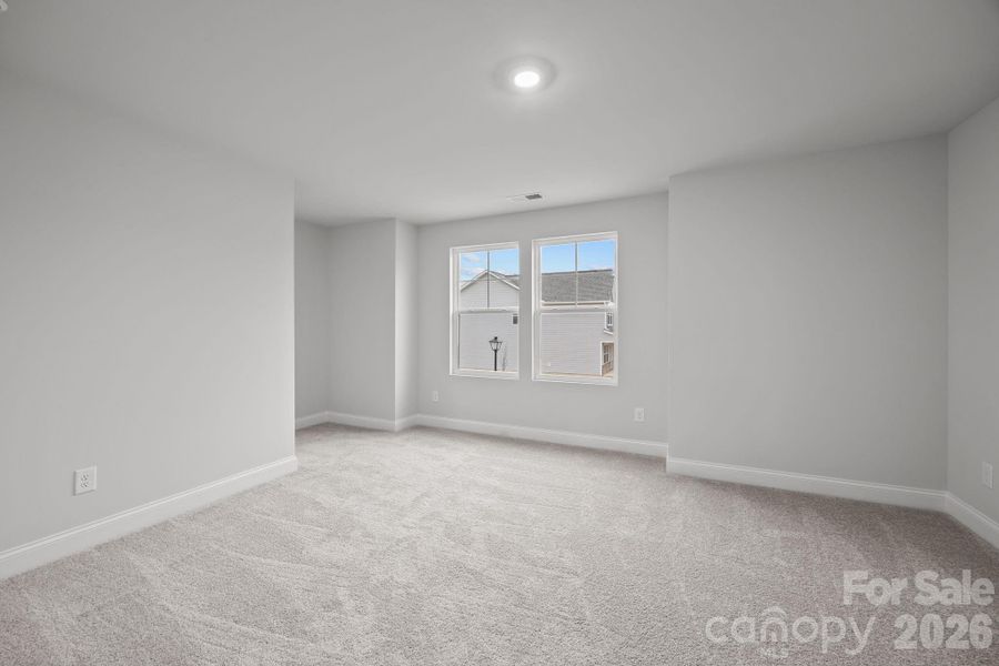 Secondary bedroom with en-suite