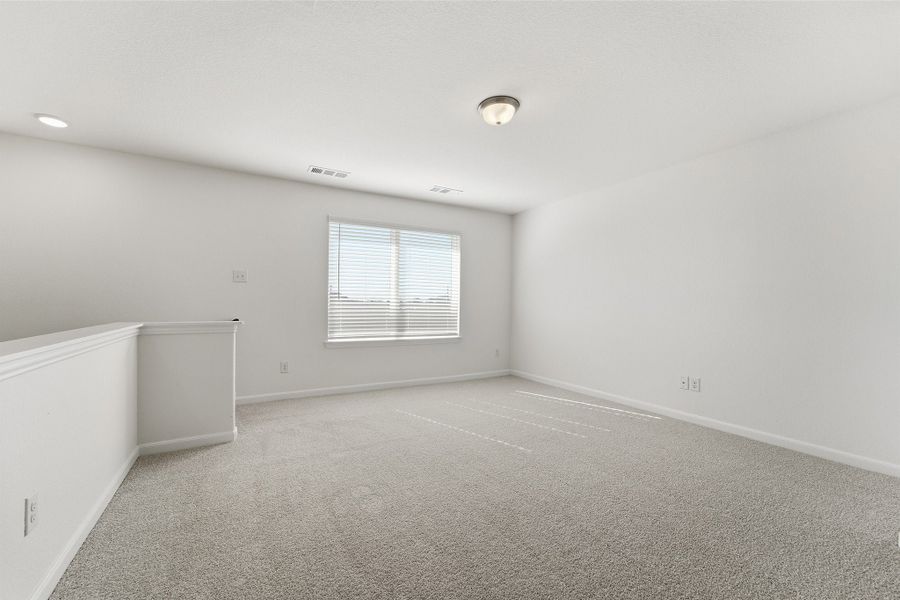 Spacious, unfurnished interior of a new home in La Terra, Celina (Image 22).