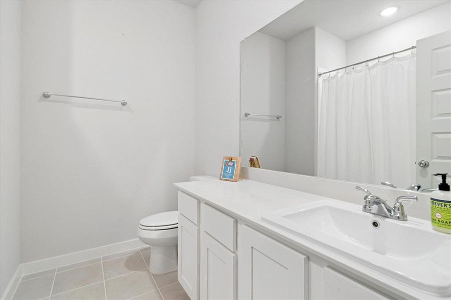 Furnished interior view inside a new home in Devonshire, Forney (Image 17).