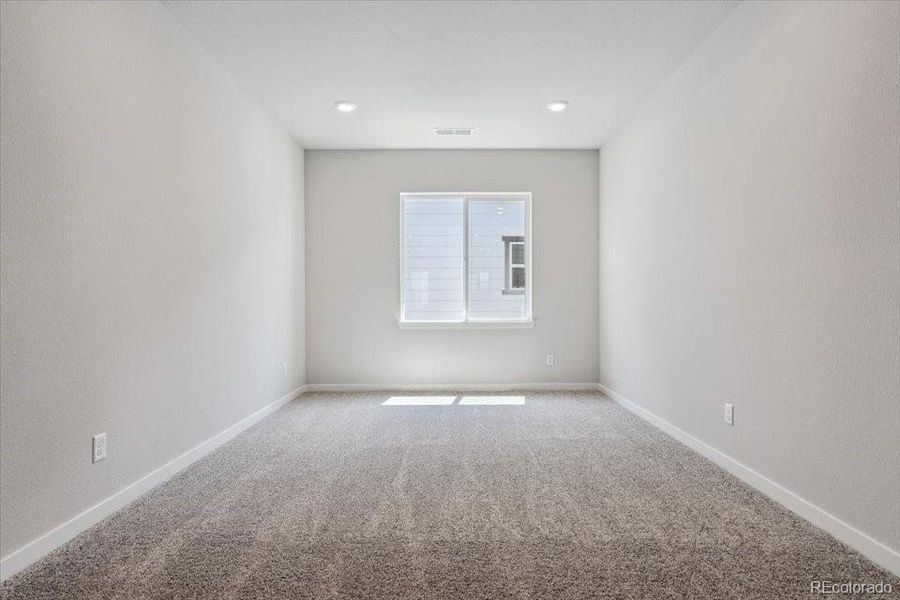 Spacious, unfurnished interior of a new home in Prestige Collection at Parkdale Commons, Lafayette (Image 21). Spacious, unfurnished interior of a new home in Prestige Collection at Parkdale Commons, Lafayette (Image 21).