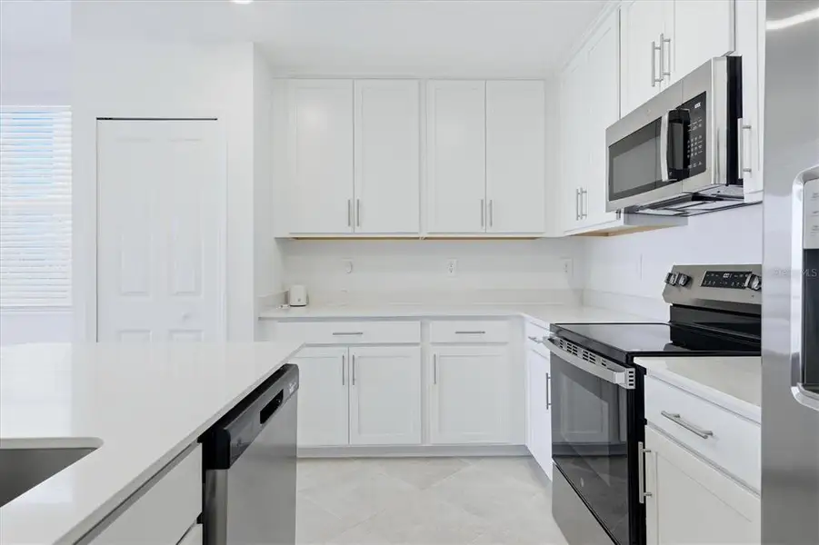 Furnished interior view inside a new home in , Bradenton (Image 8).
