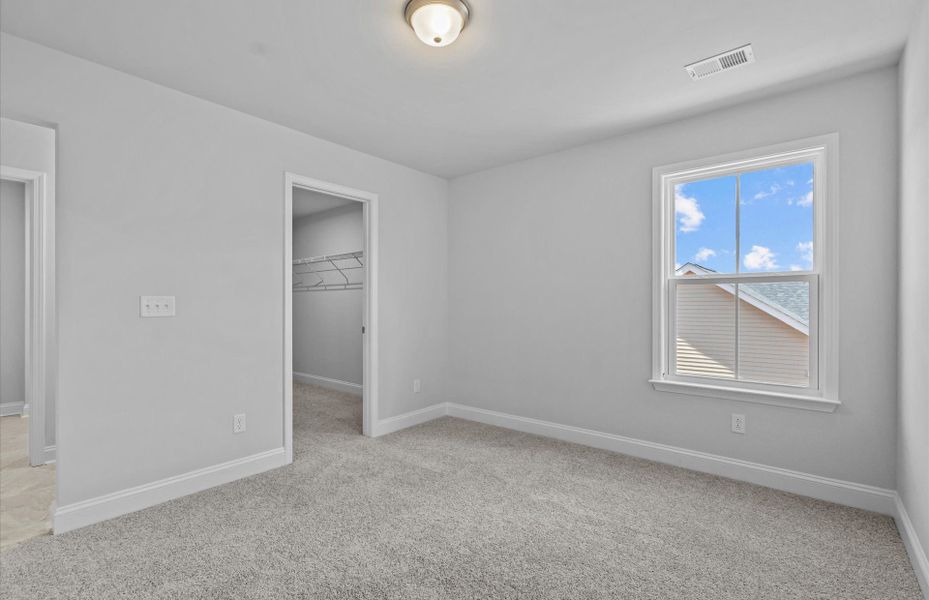 Spacious, unfurnished interior of a new home in Sweetwater Hills, Moore (Image 22).
