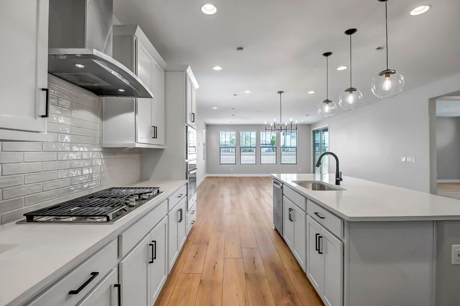 Furnished interior view inside a new home in Mesquite at North Creek, Queen Creek (Image 33). Furnished interior view inside a new home in Mesquite at North Creek, Queen Creek (Image 33).