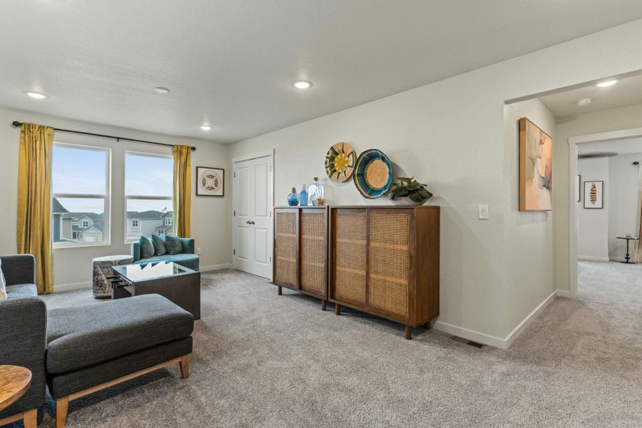 Furnished interior view inside a new home in The Trails at Aspen Ridge – Altitude Collection, Colorado Springs (Image 31). Furnished interior view inside a new home in The Trails at Aspen Ridge – Altitude Collection, Colorado Springs (Image 31).