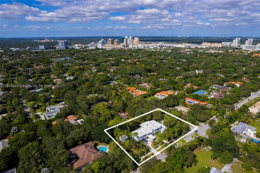 Front exterior of a new home in , Pinecrest, FL, highlighting curb appeal (Image 22).