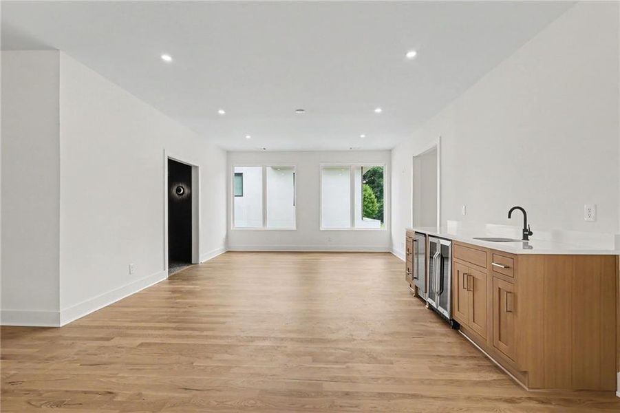 Spacious, unfurnished interior of a new home in , Atlanta (Image 42).