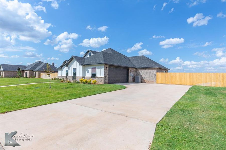 Image 37 of a home in .