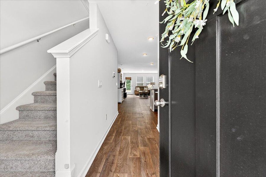 Spacious, unfurnished interior of a new home in , Summerville (Image 22).