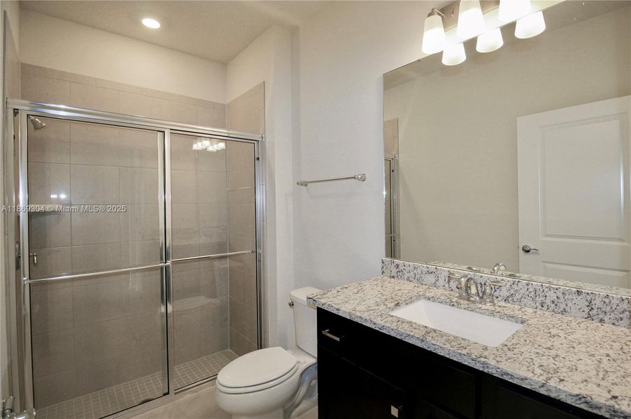 Furnished interior view inside a new home in , Clermont (Image 6).