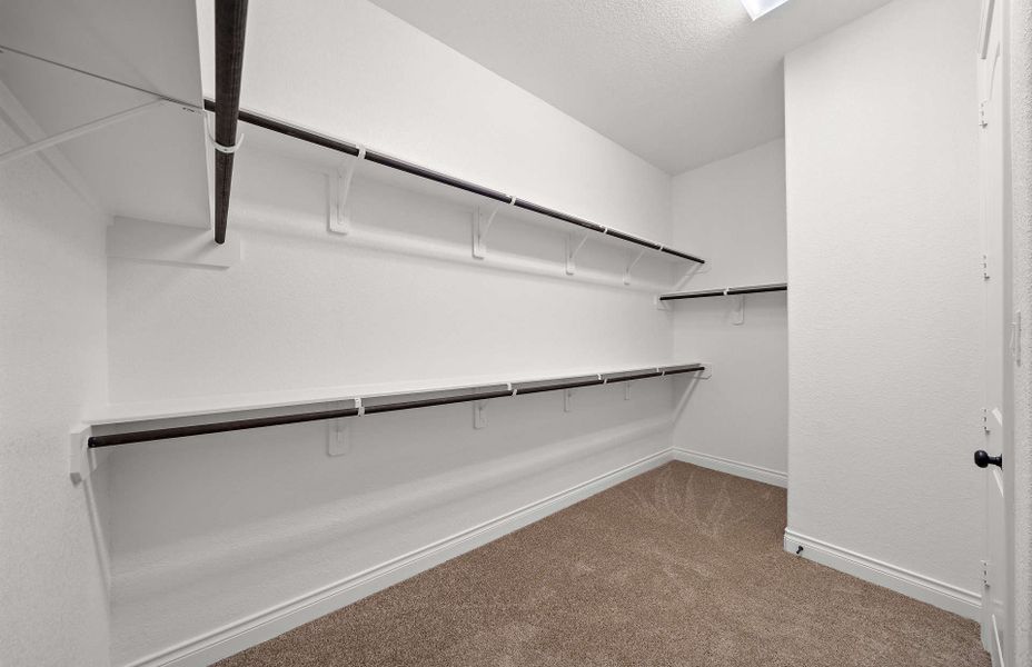 Representative unfurnished interior of a home built from the 2899 by Ravenna Homes in The Highlands 55′, Porter (Image 30). Representative unfurnished interior of a home built from the 2899 by Ravenna Homes in The Highlands 55′, Porter (Image 30).