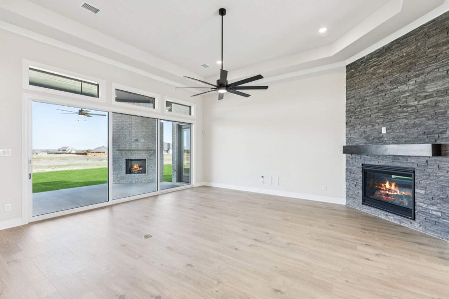 Spacious, unfurnished interior of a new home in Lakeway Estates, Waxahachie (Image 28). Spacious, unfurnished interior of a new home in Lakeway Estates, Waxahachie (Image 28).