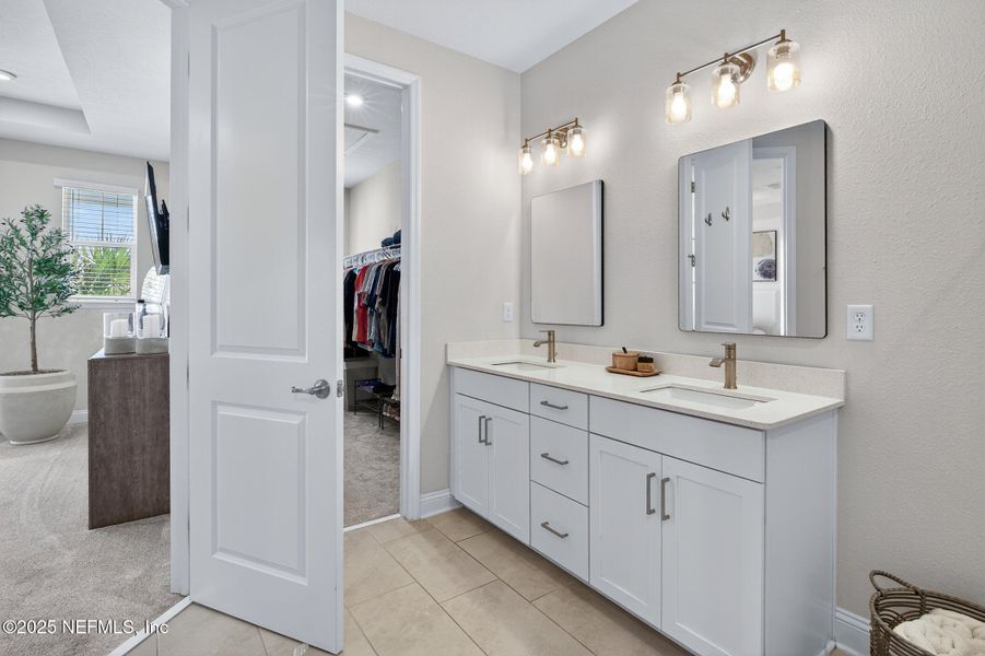 Furnished interior view inside a new home in , Jacksonville (Image 20).