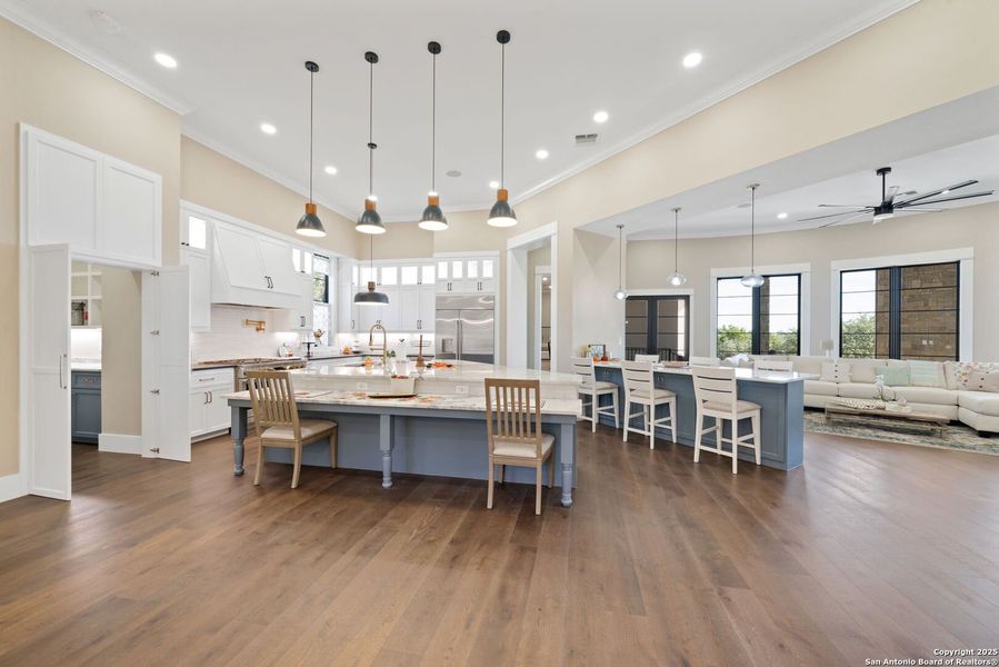 Furnished interior view inside a new home in , Bulverde (Image 13). Furnished interior view inside a new home in , Bulverde (Image 13).