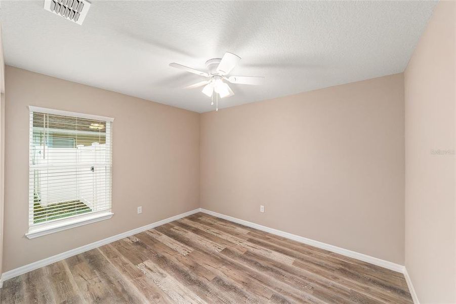 Spacious, unfurnished interior of a new home in , Ocala (Image 31).
