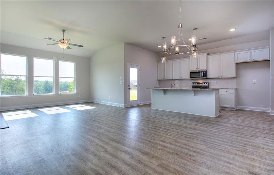 Spacious, unfurnished interior of a new home in , Homer (Image 31).