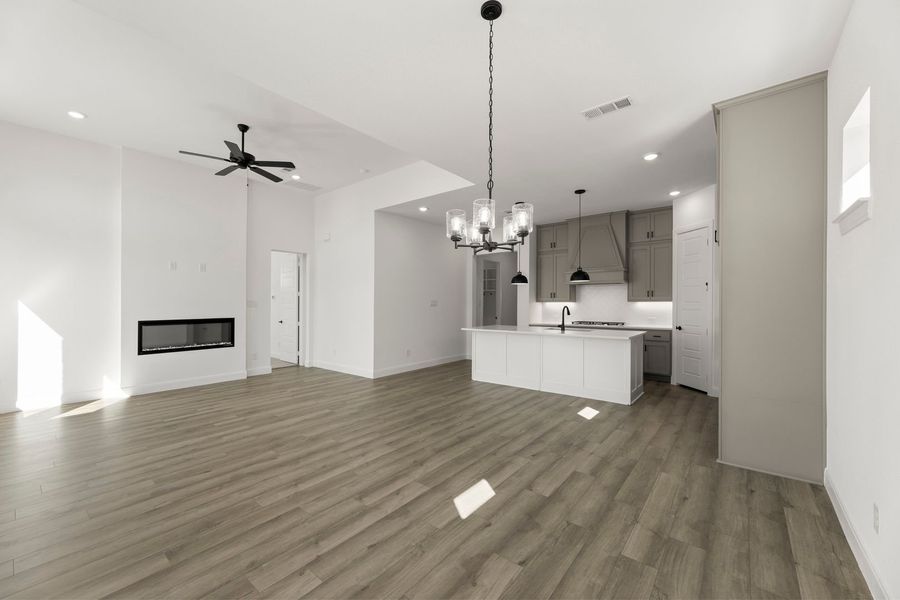 Spacious, unfurnished interior of a new home in West Crossing, Anna (Image 19).