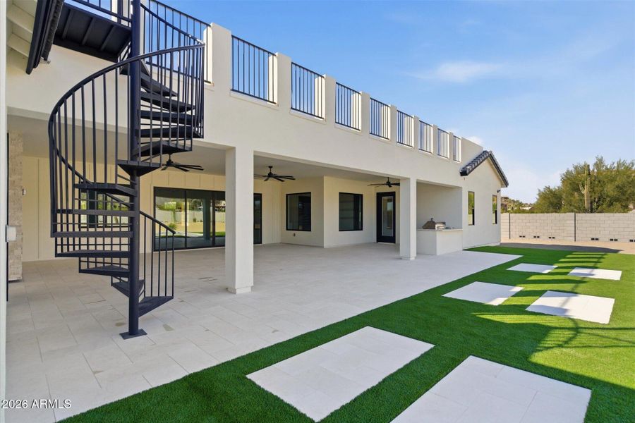 Spiral Staircase to Rooftop Deck Spiral Staircase to Rooftop Deck