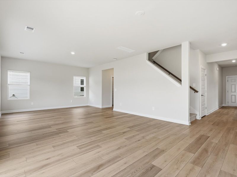 Spacious, unfurnished interior of a new home in Creek Ridge - Signature Collection, Spartanburg (Image 11).