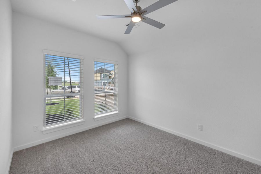 Spacious, unfurnished interior of a new home in Grand Mason Crossing, Katy (Image 19). Spacious, unfurnished interior of a new home in Grand Mason Crossing, Katy (Image 19).