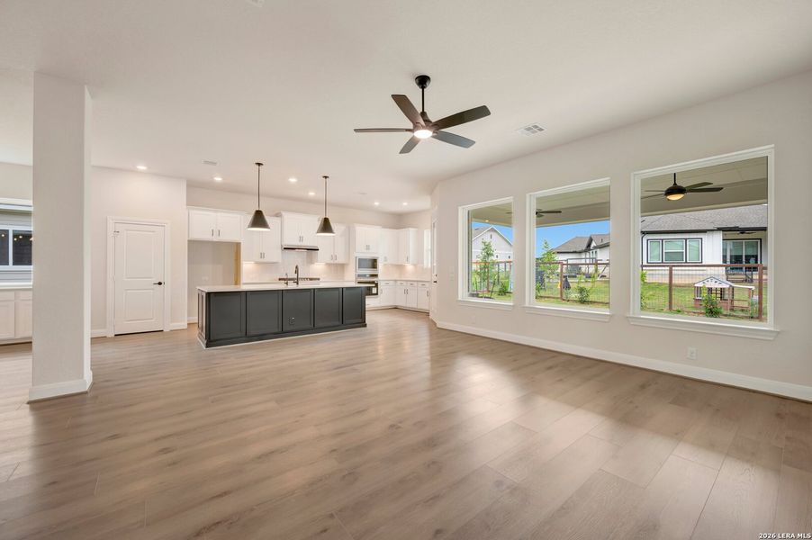 Spacious, unfurnished interior of a new home in The Crossvine 55’, Schertz (Image 18).