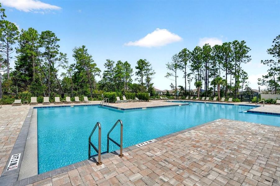 Community amenities in Archers Mill, Ormond Beach (Image 60).