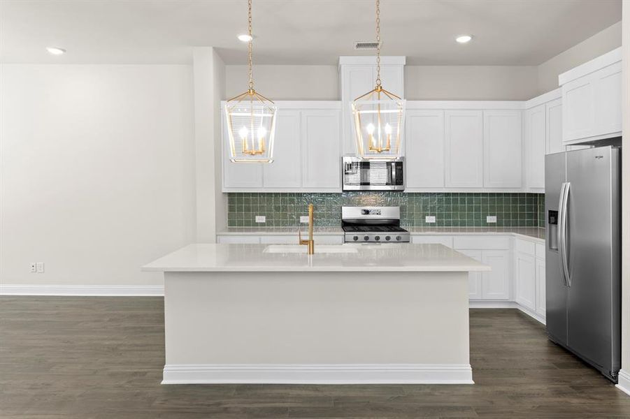 09. 2524 Campden Mews - Kitchen